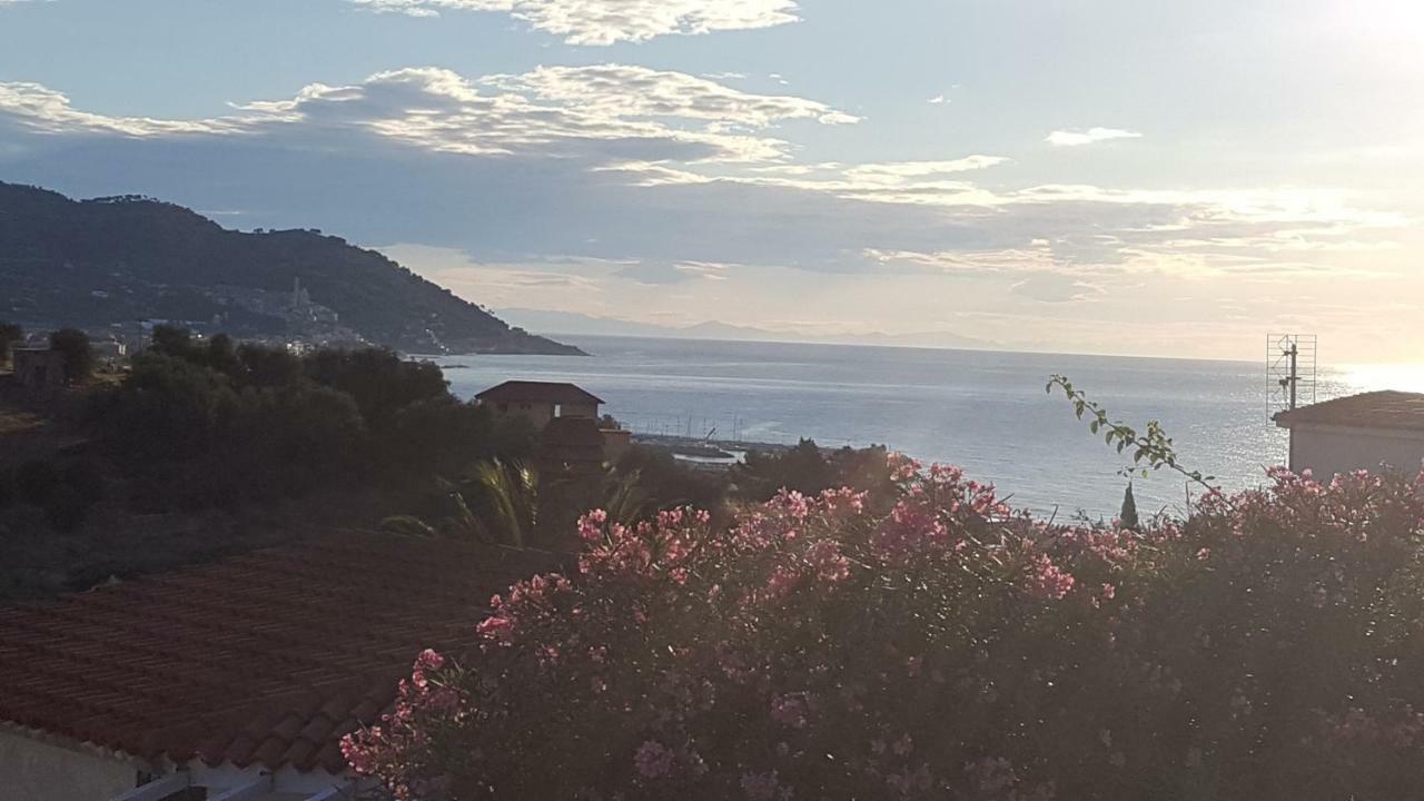 Villa Jone Diano Marina Exteriör bild